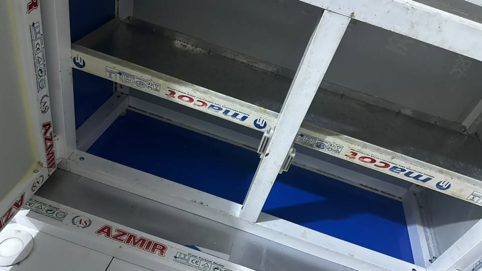 ملحق كاونتر تعليگ تركي درجة اولى مواده
عوزه بس غسل ويده وحده مال الباب الجبير 
ب٥٠ قفل 
***********
