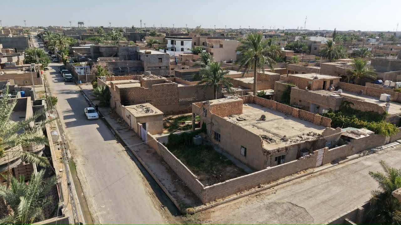 السلام عليكم بيت ركن للبيع المساحه 400 قرب مكتب أحمد رشيد السعر المطلوب 72 بي مجال بصيط ***********. مبايل باقي التفاصيل خاص
