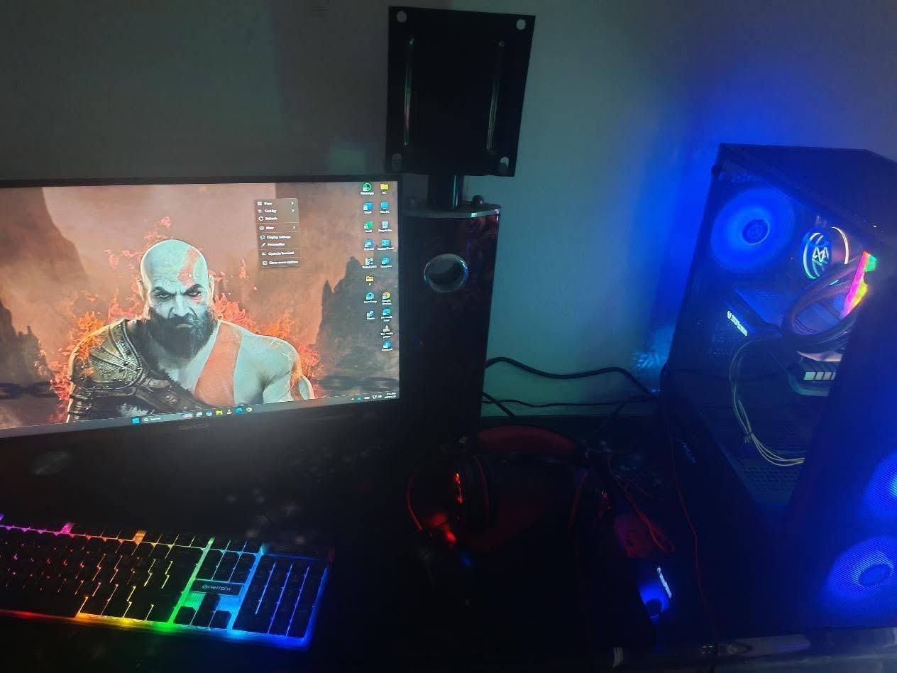🔥 حاسبة Gaming للبيع – مواصفات قوية وجاهزة للألعاب 🔥

🖥️ كارت الشاشة:
RTX 4060 8GB Dual Fan – ASUS PRIME

⚙️ المعالج:
Intel Core i5-12400F

🧩 المذربورد:
H610 DDR4

❄️ مبرد المعالج:
Liquid Cooler MNTOB LC240ML MIZORE

💾 التخزين:
SSD M.2 512GB – MNTOB

🧠 الرامات:
16GB (2×8GB) 3200MHz RGB

🔌 مجهز الطاقة:
600W 80+ Bronze

🖥️ الشاشة:
MNTOB 24 Inch
1080P FHD – 165Hz – 1ms – IPS

🖤 الكيس:
VENOM XX MN-2095

🎮 ويـا الحاسبة أيضاً:
⌨️ كيبورد
🖱️ ماوس
🎧 سماعة
🖱️ ماوس باد

✨ تجميعة قوية ومتكاملة وجاهزة للألعاب والاستخدام الثقيل.

📍 المكان: بغداد

📲 للتواصل واتساب: ***********
