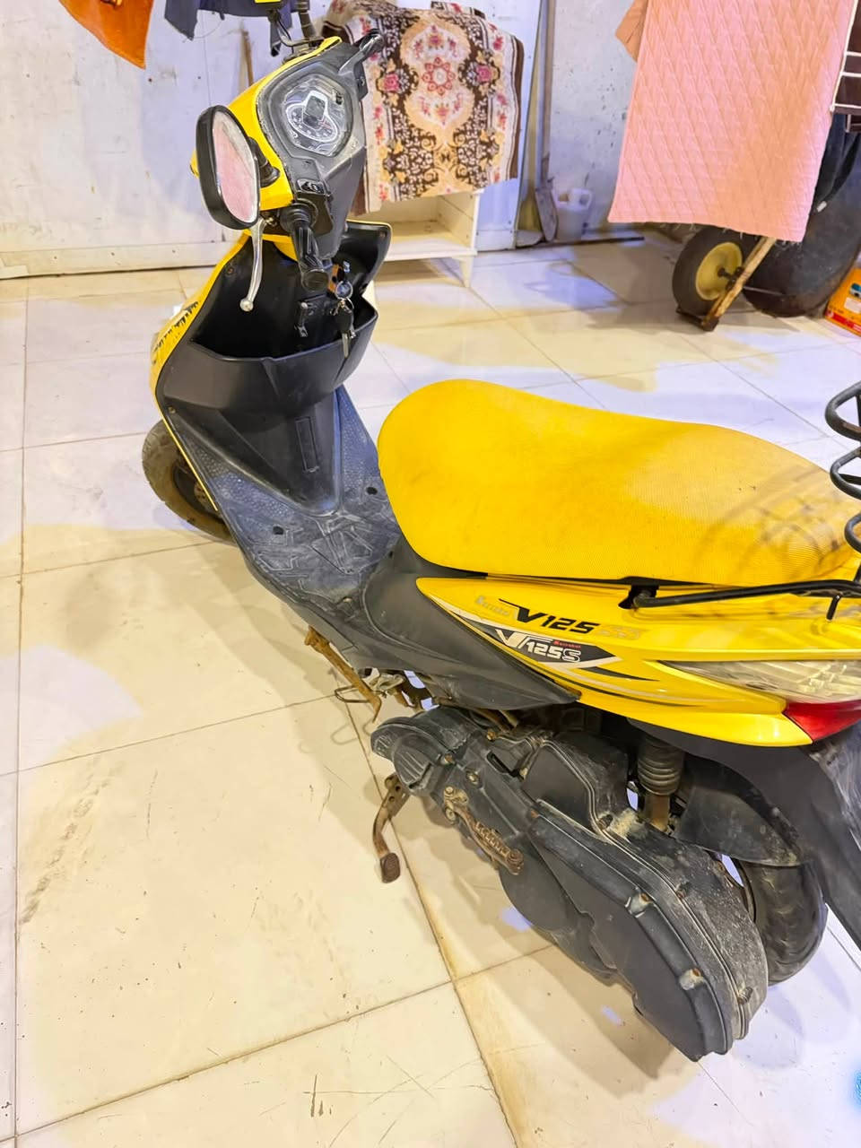 سلام عليكم دراجه للبيع نضيفه كلش فقط بيها هذا الكفر الامامي الاتصال على الرقم العنوان البصره التنومه البراجعه سعر 650 وبيها مجال بسيط كلش اوراق كامله

***********
