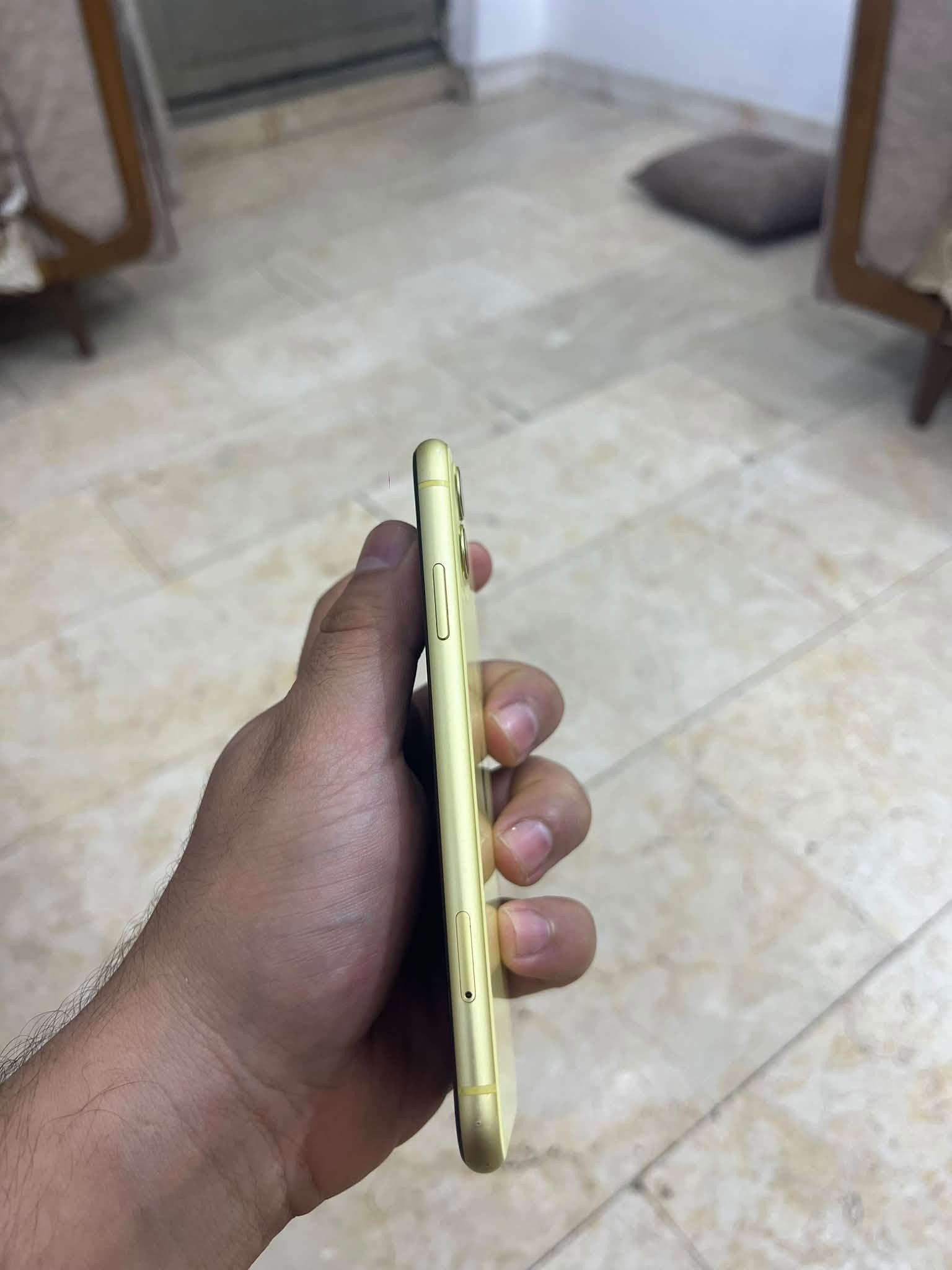 السلام عليكم ايفون 11 عررربي مبدل بطاريه نوعيه ممتازه  فقط وادخل على الصور تعرف التفاصيل ابو مصلحه من يدخل على الصور يعرف  نضيييييف 10‎0‎%‎ امانه سعره 220 الف مكان بغداد اتصال ***********

نص مكتوب في الصور:
- ٩:٢٢
- حول
- الاسم
- < iPhone
- إصدار iOS
- < 26.6.2
- اسم الطراز
- iPhone 11
- رقم الطراز
- MWM42AH/A
- الرقم التسلسلي
- F4GCC0Q0N73H
- انتهت صلاحية التغطية
- <
- سجل تاريخ القطع والخدمة
- الأغاني
- .
- الفيديوهات
- الصور
- ع
- التطبيقات
- ٦
- السعة
- ١٢٨ غ.ب.
- ٩:٢٧ القطع والخدمة تجمع Apple سجل تاريخ القطع والخدمة، وهذا السجل يعرض معلومات عن هذا الـ iPhone وحالته وتفاصيل إصلاحه. معرفة المزيد... سجل تاريخ الخدمة البطارية غير معروف بصمة الوجه مشكلة