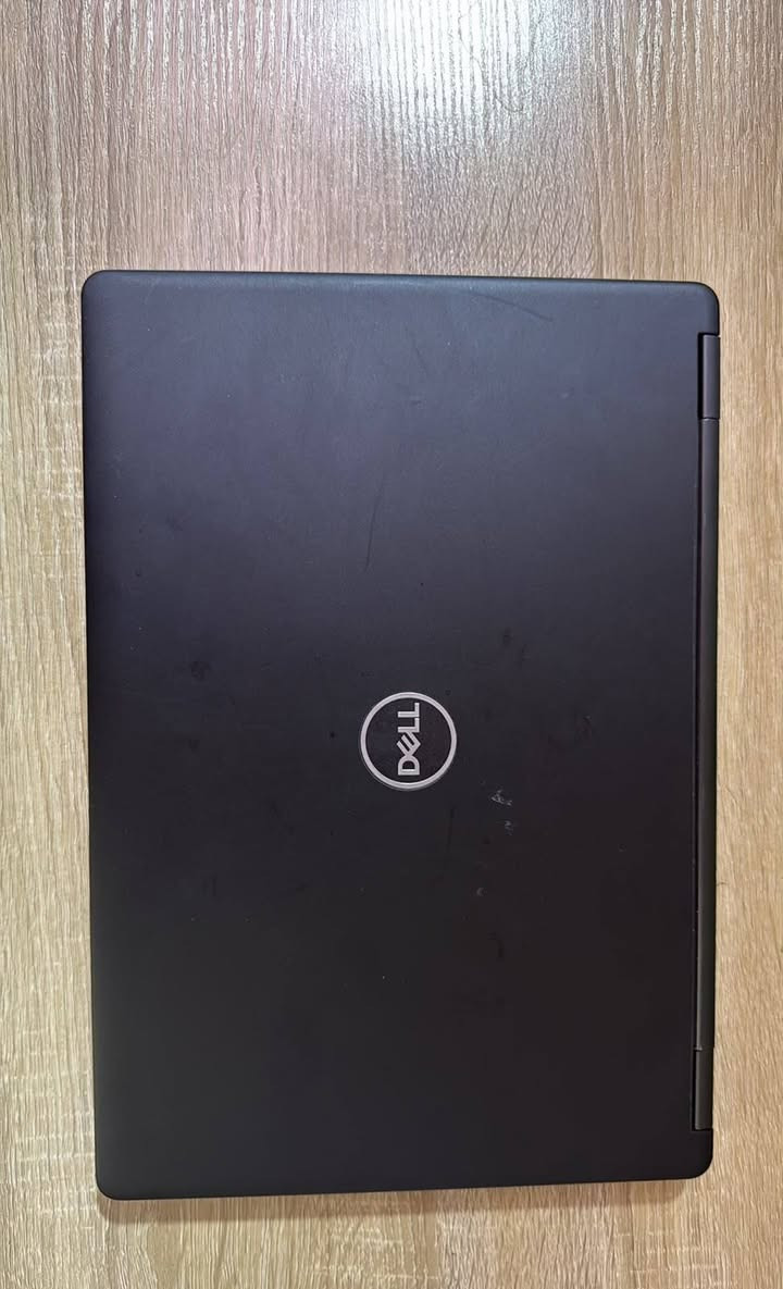 لابتوب Dell
المعالج: core i5 ( الجيل الثامن )
الذاكرة : 8GB
التخزين : 256GB SSD
الشاشة : 14.1
لوحة المفاتيح بإضاءة خلفية

مكاني بغداد 
***********
