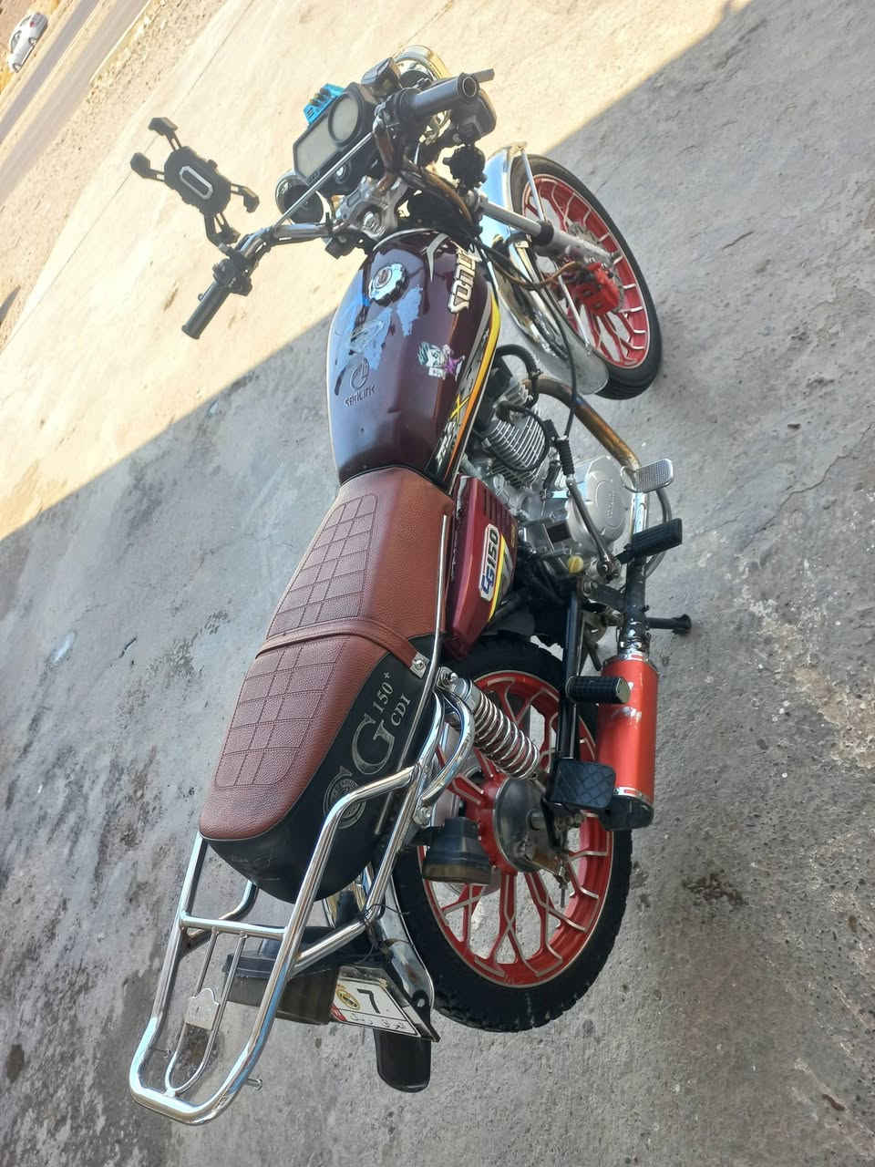 سلام عليكم جمعه مباركه عليكم 
للبيع دراجه سولنك موديل 2024محرك150cc
محرك مبدل فقط ولفات 
صلنصه رياضي
سمعات شغاله 
محرك كير بشرط
كهربائية كلها شغاله 
سلف هندر شغال 
لايت الباب رجع علي الهوه وطعج الطار ماله بس شغال كله عالي وناصي 
اشاير شغاله 
الدراجه كله شرط 
مكاني بيجي 
***********
السعر المطلوب 525وبي مجال للطيبين
