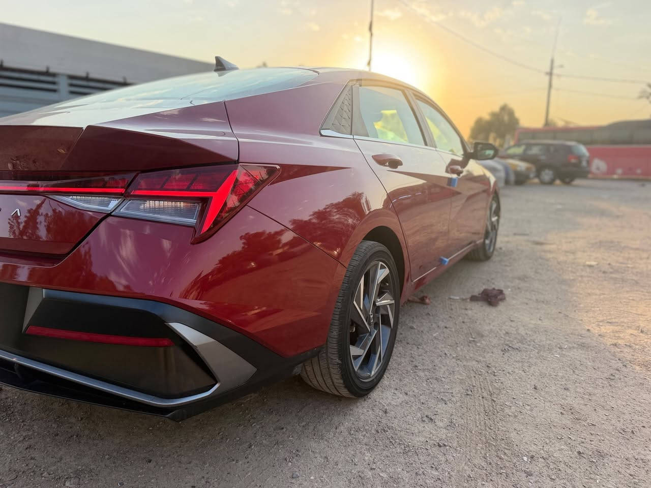 🚘 للبيع هيونداي إلنترا 2025
وارد أمريكي 🇺🇸 تعتبر كلين
🔴 اللون: أحمر
⚙️ المحرك: 2.0 لتر
🛣️ الممشى: 36 ألف ميل
🎨 بدون قطرة صبغ
💥 الحادث بارد وقليل جداً 
🔧 ضرر بسيط جداً بحافة الجاملة والبنيد، بدون صبغ
📄 بدون رقم
📝 فحص مؤقت
فتحة سقف
• شحن لاسلكي للموبايل
• تحكم ستيرن
• تدفئة بالكشنات
• رادار أمامي
• سياقة ذاتية
• توقف ذاتي
• نظام مراقبة النقطة العمياء بالمرايات
💰 السعر: 162 ورقة وقابل للتفاوض
الإستفسار ***********
