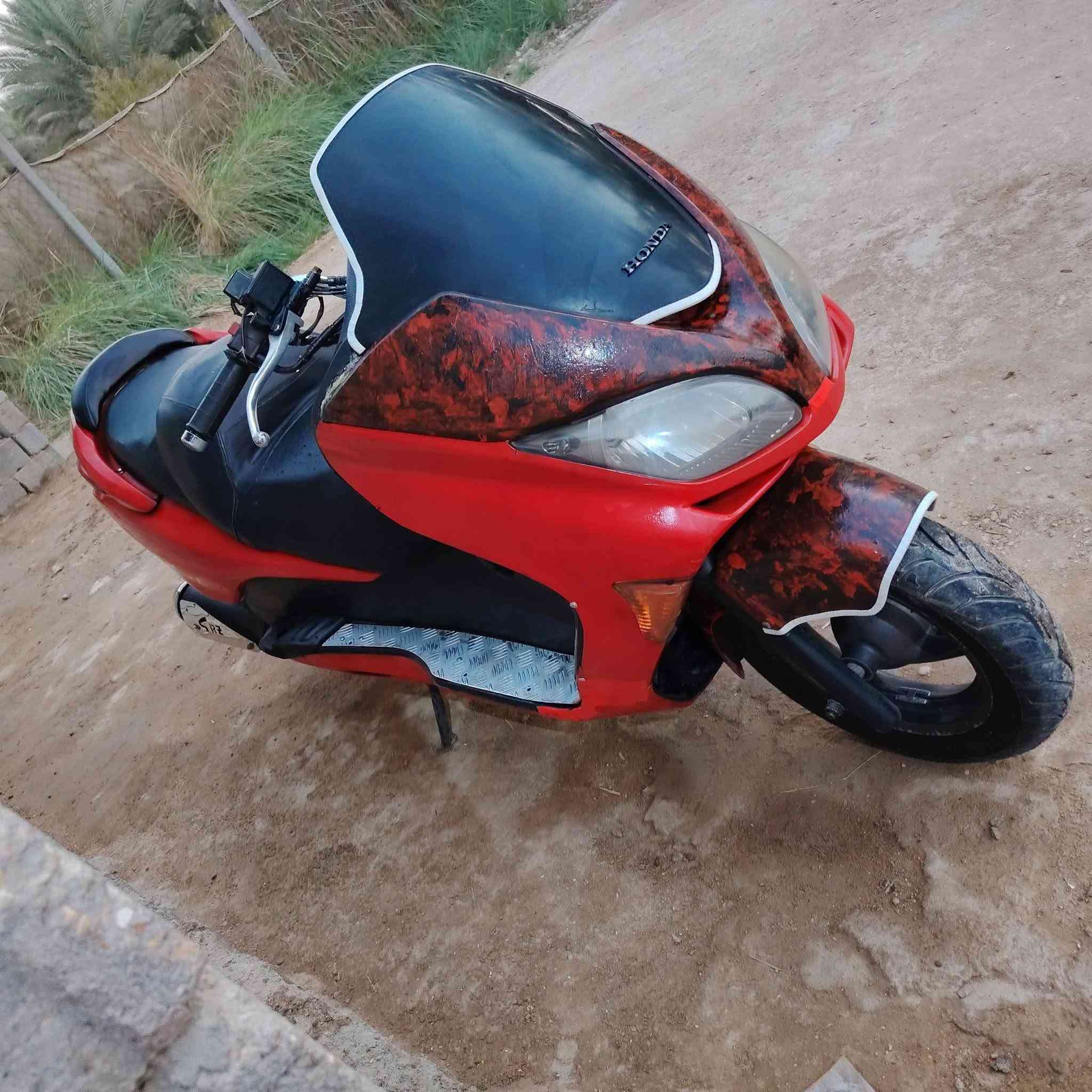 سلام عليكم دراجه سيبي فور  0/8 دراجه شلعه ومعدل تخبل نضيفه واحله من صوره بعد مكفوله كفاله عامه.  اكاتبك عليه واصولي دراجه الله شاهد تخبل بمعنه الكلمه مميزه وحلوه دراجه مال جناي تجي وشوف وتفحص واخذ متوازي على بيعته.  سعره 900 وبيه مجال الطيبين وشرايين الدراجه خير من الله مكفول محرك ما مفتوح برغي بيه كهربايات كله شغاله دراجه بحالت الوكاله..  مكاني كربلاء شارع احمد الواهلي.  رقم مبايلي
***********. متواجد خاص
سلام عليكم دراجه سيبي فور  0/8 دراجه شلعه ومعدل تخبل نضيفه واحله من صوره بعد مكفوله كفاله عامه.  اكاتبك عليه واصولي دراجه الله شاهد تخبل بمعنه الكلمه مميزه وحلوه دراجه مال جناي تجي وشوف وتفحص واخذ متوازي على بيعته.  سعره 900 وبيه مجال الطيبين  الدراجه خير من الله مكفول محرك ما مفتوح برغي بيه كهربايات كله شغاله دراجه بحالت الوكاله..  مكاني كربلاء شارع احمد الواهلي.  رقم مبايلي
