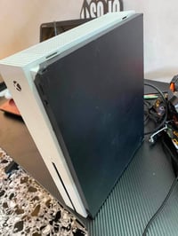 اكس بوكس وان اس نص تيرة فقط الدكمة مال تشغيل مكسورة من جوة تصليحها ميك...