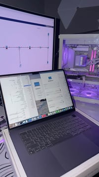 ماك بوك اير M2 • هارد ٢٥٦ • بطارية ٩٣٪