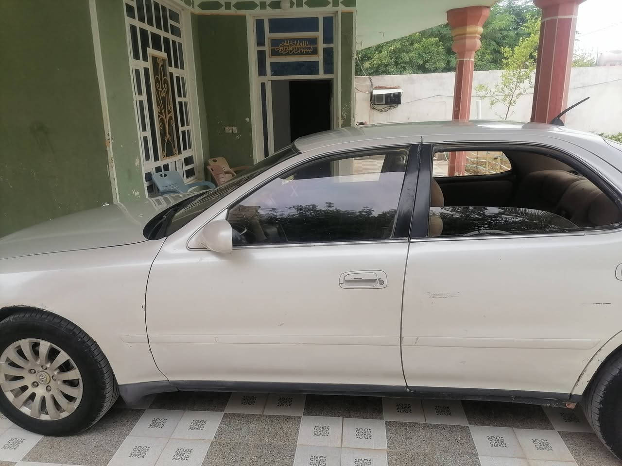سيارة كريستا نفخ موديل 92 تكم مكفولة كير و محرك مال جناي تحويل ثاني يوم الشراي يتصل عل هذا الرقم 077‪14113782
