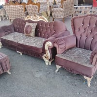 تخم • ١٠ مقعد • صوفا