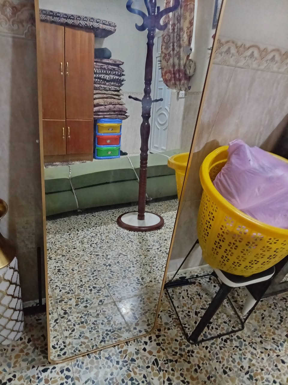 غرفة نوم • أثاث • ماكو تفاصيل