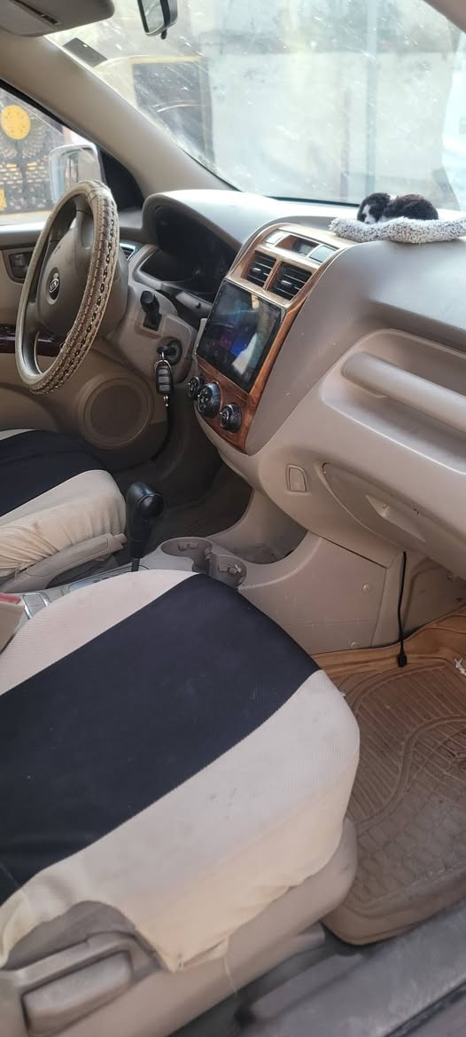 سياره سبورتج خليجي رقم بغداد موديل ٢٠٠٩ جاهزه سعر ١١٠ بيها مجال بسيط الجاد اتصل ***********
