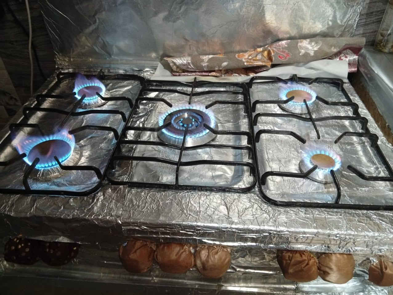 ​✨ طباخ للبيع بحالة ممتازة جداً (شبه جديد) ✨​النوع/الماركة: [ مصري]
عدد العيون: [ / 5 عيون]
​الحالة: نظيف جداً واستخدام خفيف، الشغالات والشواية وشمعة الفرن تعمل بكفاءة 100%.
​المميزات: [ إشعال ذاتي / أمان كامل / فرن واسع / استيل نظيف خالي من الصدأ].
​الموقع: [الانباࢪ الفلوجه / الجغيفي الثانيه]
​السعر: [450] (قابل للتفاوض البسيط).
​📞 لللتواصل أو الاستفسار: [***********.]
