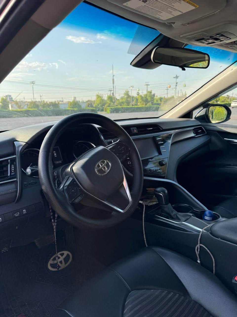 *🚗 للبيع تويوتا كامري SE موديل 2020 🚗*
بدون دواخل وبدون ايرباك بجم كبس 

*المواصفات:*
- *الموديل:* 2020 SE
- *الوارد:* أمريكي
- *الرقم:* اربيل -  بأسمي 
- *الحادث:* جانبي خفيف جدا
- *فتحة سلايد
- *الحالة:* جديدة من كلشي - كير - محرك - حدادية - تبريد ثلج - ما بيها أي نقص
- *دخول ذكي

صور الحادث بالمنشور

*السعر:* 165 ورقة وبيه مجال 💵
*مراوس:* أراوس بــ بي ام حديث فقط 

*للاستفسار:*
📞 ***********

نص مكتوب في الصور:
- Free bid history copart and iaai » Toyota » Camry » Toyota Camry Se 2020 Gray 2.5L vin: 4T1G11AK1LU935618
- Toyota Camry Se 2020 Gray 2.5L vin: 4T1G11AK1LU935618
- Final bid: $12525
- Auction: IAAI ON APPROVAL
- Lot number: 31398633
- Date of sale: 01.02.2022
- Year: 2020
- VIN: 4T1G11AK1LU935618
- Condition: Run and Drive
- Engine: 2.5L I-4 DOHC 16-VALVE -INC
- Mileage: 18594 milen.bidfax.info
- Seller: Infinity Insurance
- Free bid history copart and iaai » Toyota » Camry » Toyota Camry Se 2020 Gray 2.5L vin: 4T1G11AK1LU935618 Toyota Camry Se 2020 Gray 2.5L vin: 4T1G11AK1LU935618 Final bid: $12525 Auction: IAAI ON APPROVAL Lot number: 31398633 Date of sale: 01.02.2022 Year: 2020 VIN: 4T1G11AK1LU935618 Condition: Run and Drive Engine: 2.5L I-4 DOHC 16-VALVE -INC Mileage: 18534 milen.bidfax.info Seller: Infinity Insurance