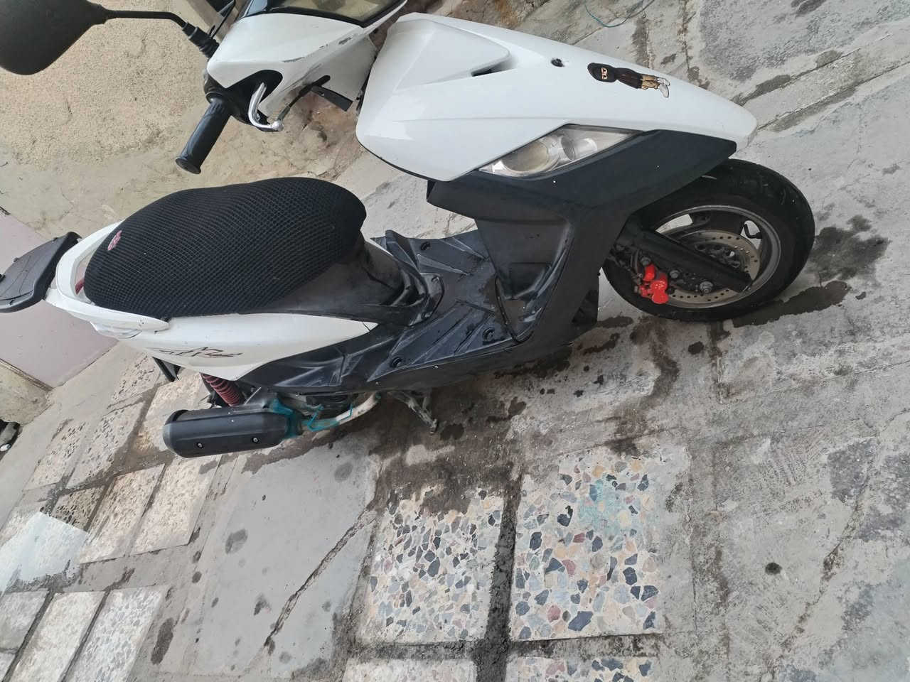 سلام عليكم دراجه ماكس ثعلب ١٤٠ خير من الله سلف وهند كهربائيات كلها شغاله دراجه شلعه ومعدل مابيها اي نقص مكاني بغداد المشتل ما متواجد فيسبوك *********** وسعر ٦٥٠ وبيها مجال شي قليل حك الجيه

