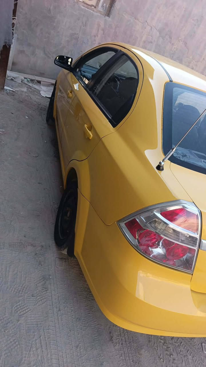 ابيو الفين الف وثمانيه جاهزه ومصفره وبسمي ثاني يوم احول هاذ رقمي ***********
