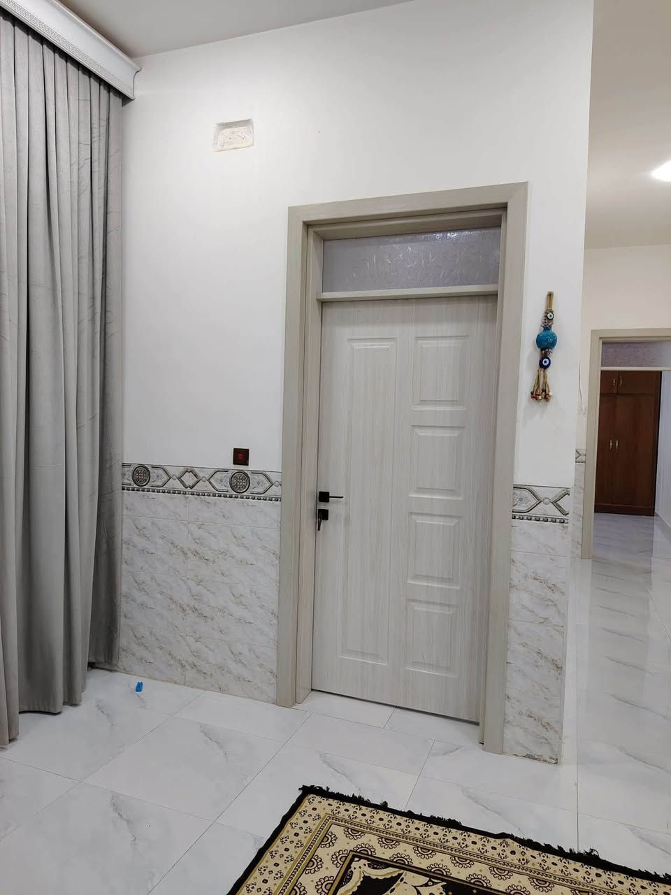 🕋بسم الله الرحمٰن الرحيم 🕋

👋السلام عليكم ورحمة الله وبركاته👋

🏪يعلن مكتب انمار للعقار

🌄الانبار قضاء الفلوجه

🏡 بيت 

#للبيع حـــــي الشهداء منطقة الـ 19 الف قرب البرديني 

🚧 بناء طابوك بناء درجه اولى حديث شغل 2025

📐المساحه 156م 

📃طابو صرف سند تحويل ملكيه بسم شخص واحد 

🛣️شارع10 

🛑طابقين 
🔵استقبال وكراج  
🔵مطبخ 
🔵غرف 2
🔵مناور 2
🔵صاله 
🔵صحيات 2

 

💲#السعر المعلن 88مليون 

🧑‍💻عزيزي عندك عقار وتريد تبيعه باسرع وقت راسل صفحتنه نلبي لك طلبك 🙏♥️

⁉️للاستفسار اكثر مراسله صفحتنا او زياره المكتب انمار للعقار الواقع على شارع 60 مجاور اسواق الايمان ومجاور المطعم والكوفي بلاك ساراي شارع السكلات او الاتصال 

☎️***********☎️كورك 
☎️***********☎️ واتساب  

⁉️اذا كنت تملك عقار وترغب في نشره مراسله صفحتنا او زياره المكتب انمار للعقار او ارسال المعلومات على الواتساب ☎️👆

⁉️الاسعار المعلنه في مكتبنا تحدد من قبل البائع وليس المكتب ونجمع البائع والمشتري وجها لوجه لاتمام عمليه البيع

⁉️متابعه ولايك للصفحه ليصلكم كل ماهو جديد فضلاً وليس أمراً

♥️طابت أوقاتكم بكل خير ♥️

