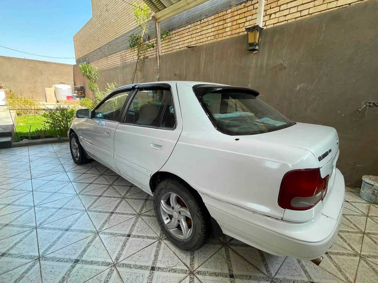 سلام عليكم 
النترا مديل ١٩٩٤ سياره حلوه ونضيفه المكينه زينه الكير بي تاخيره بالنمره الثانيه والثالثه السياره احلى من الصور رقم ديالى جديد بالسمي سنويه جديده تحويل ثاني يوم السعر ٣٠ وبيها مجال ***********
