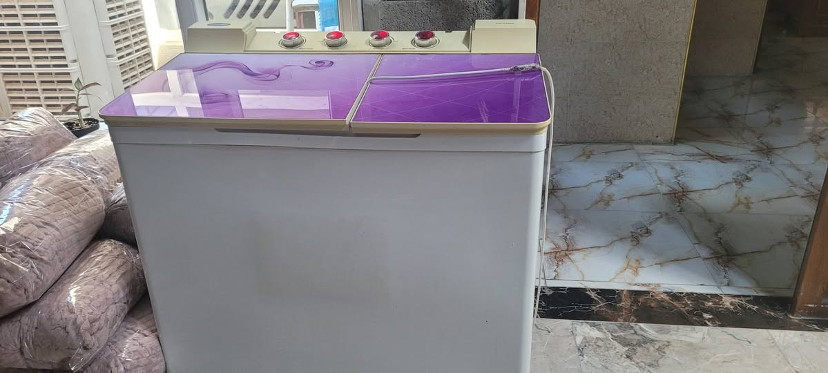 غسالة شغالة ما واصلة مصلح مع سخان بي كسر بسيط للتوصل واتساب
***********

