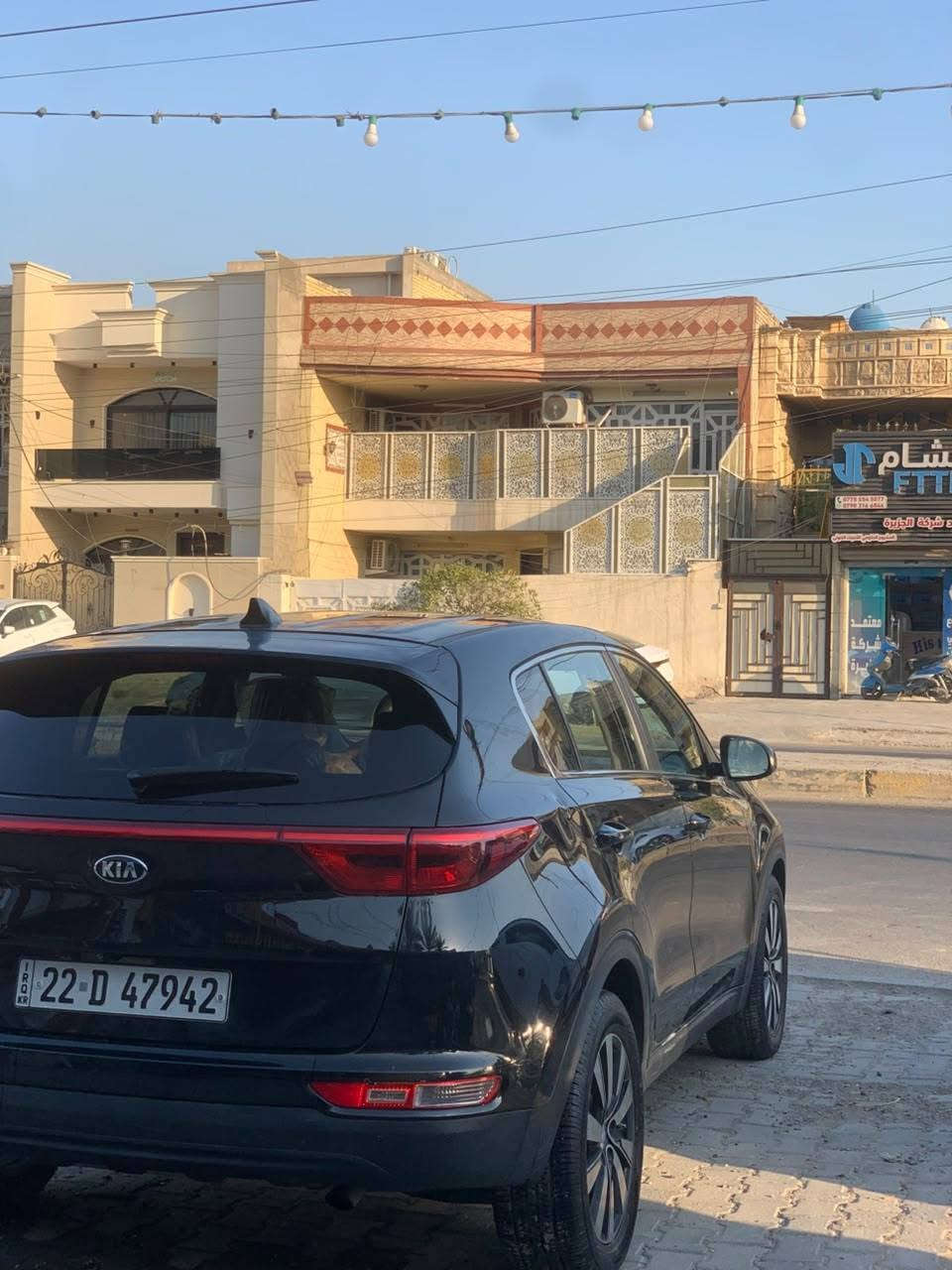 سلام عليكم كيا سبورتج موديل ٢٠١٧ امريكي كلين بدون حادث
مكينه ٢٤٠٠ جي دي اي 
السياره كفاله عامه كير مكينه تبريد كله ع وضع الشركه 
ماشيه ٦٤ الف 
داخل مشمشي تحكم ستيرن فول
شاشه كار بلي 
كامره 
حساس خلفي 
اشاير مري 
لايت زنون 
وبعد بيها مواصفات اهواي 
مواصفات السبورتج المعروفه 
رقم اربيل ب اسمي اتريد تحويل اتريد وكاله اني حاضر 
السعر ١٣٣ ورقه وبيها مجال بسيط 
مكان السياره بغداد 
غير متواجد ع فيس 
***********
