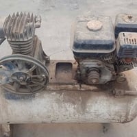 كمبريسر • نضيف وشغال • تروسه مكسوره