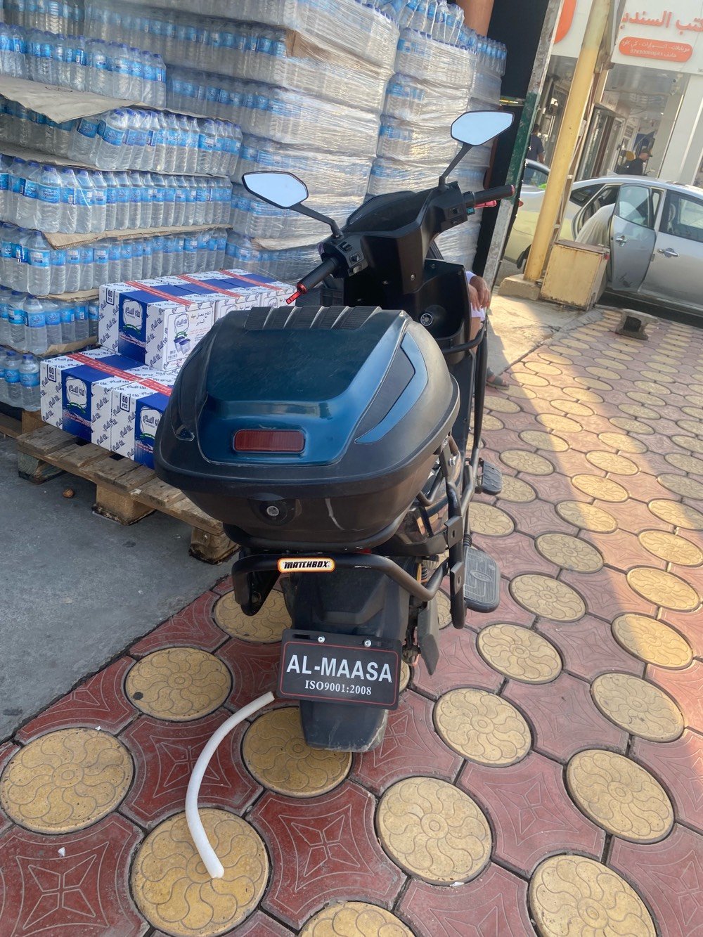 يالله السلام عليكم للبيع  دراجه شحن نوع سنكس شركة الماسة موديل٢٠٢٥ الدراجه جديده ومابيها اي نقص ٦ بطاريات بحاله ممتازه بصمه سويج كلشي شغال لدات اضاءة جاهزه من كل النواحي 
للاستفسار او
***********
***********
وين موقعك بالضبط بالعراق؟ (المدينة/المنطقة) حتى الزبون يعرف منين يراجعك.: 
الانبار-الفلوجه-عامرية الصمود
بطارياتها شنو نوعها وسعتها شكد؟ وهل بعده عمرها قوي لو جديدة ويا الدراجة؟: 
بطاريتها البلاديه وبحالة ممتازه 
أكو ضمان على الدراجة أو على البطاريات؟ وإذا إي، شكد مدته وشيسري عليه؟: 
نـعم موجود
شنو آخر سعر إلها؟ وأكو مجال بسيط بالمساومة لو السعر نهائي؟: 
اكو مجال بسيط بالمساومة