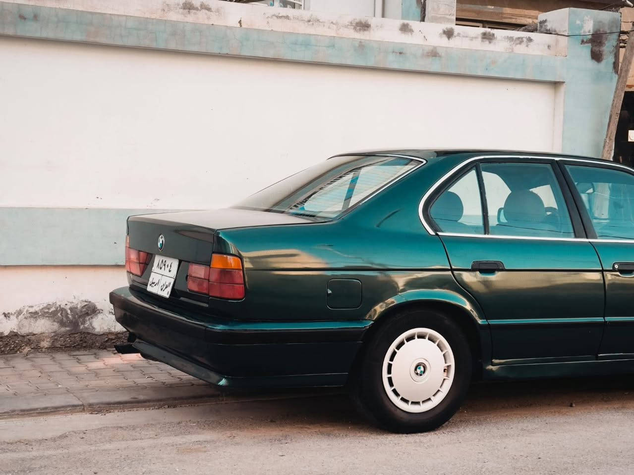 (السلام عليكم)
BMW/E34/525

🔱اصل بليته و سنويه 
🔱مديل 1991
🔱بجم كصيف
🔱محرك25 فانوس
🔱كير عادي
🔱تخم لايت ابو الماطور اصلي 
🔱سستم سماعات
🔱دعاميات امامي و خلفي M
🔱تبريد ثلج❄️قطعتين
🔱حداديه امامي و خلفي جديده
🔱صبغه جديده
🔱بدون حادث و بدون خياسات💯
🔱ضفيره جديده جديده بدون جطلات💯
🔱سلايد روف شغال
🔱شخاطه سنترلوك
🔱كهربائيات+كلوبات كلهه شغاله شرط💯
🔱مكينه جديده💯
السياره معمره تعمير مال جناي مكان السياره [النجف الاشرف]
✨️السعر✨️ 63 وبيهه مجال بسيط
الاستفسار:
***********
