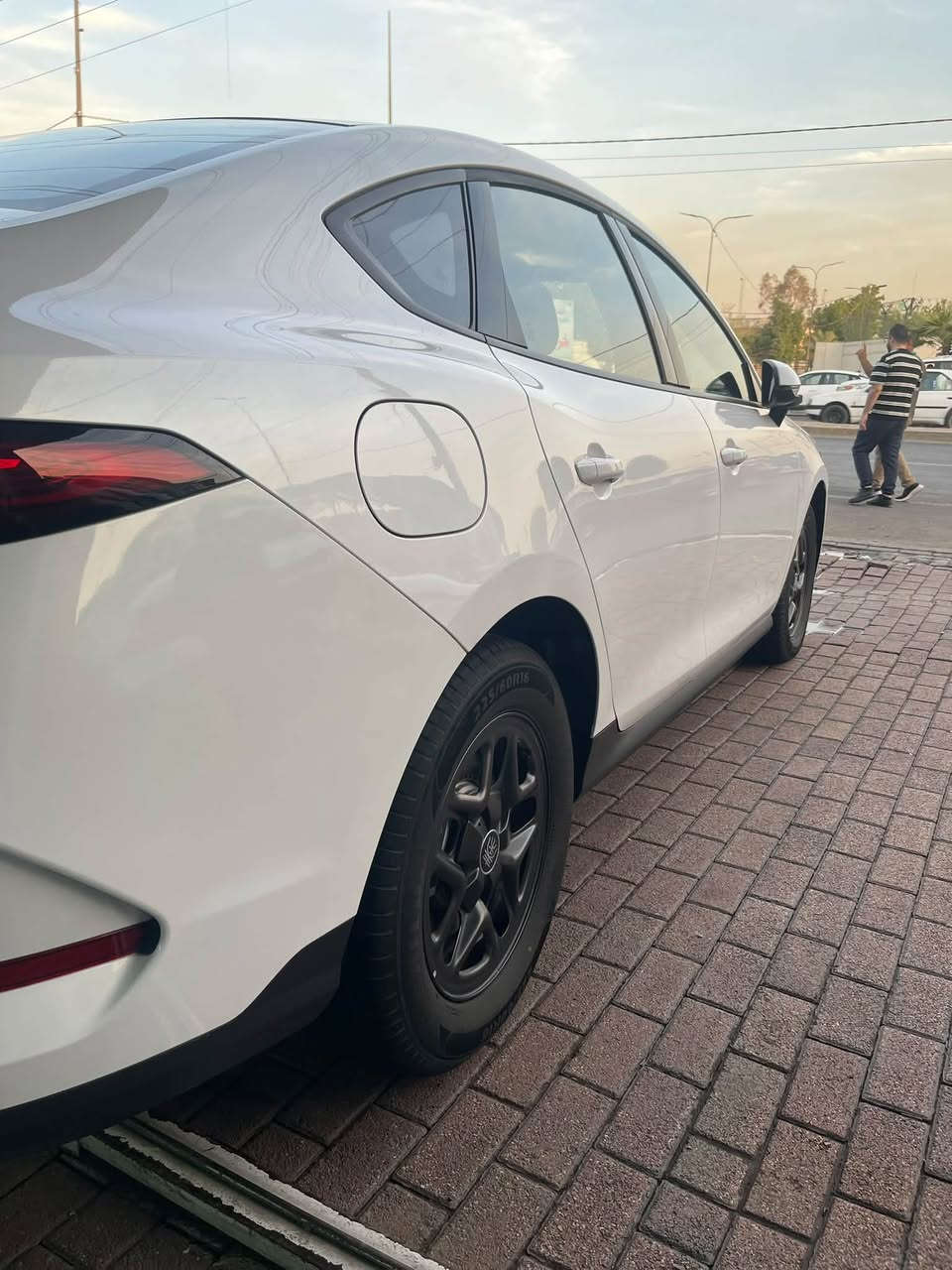 كن بلاس
2025 

ماشيه 7 تالاف. 

مكفوله. سياره. اخت زيرو 

داخل زيتوني 

سعر 21و 200 

عنوان. بغداد. 

***********شراي يتصل
