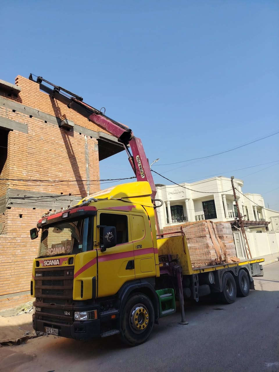 كرين سكانيه • موديل ٢٠٠٣ • ٩طن
