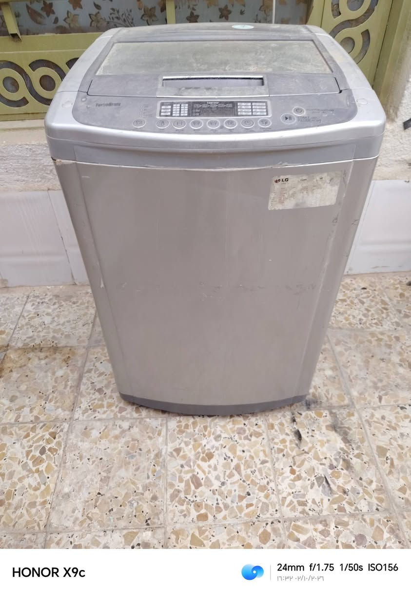 باب خشب • غساله • طباخ