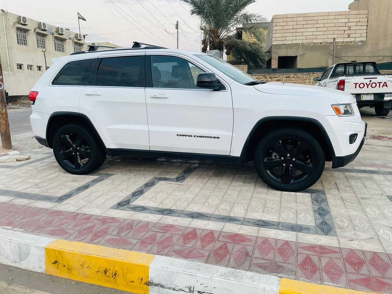 السلام عليكم
جيب لاريدو ٢٠١٥ مرمزة ٢٠٢٢ 
بدون رقم 
تترقم اي محافظة
حادثها نصف البنيد فقط
بدون ايرباك
السعر قفل ١٥٥
***********
الناصرية
