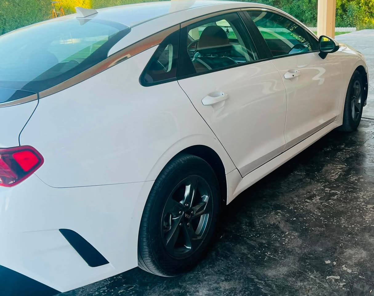 كـي فايـف K5 موديـل 2021 فئـة LXS
رقـم بغـداد بأسمـي 
محـرك 1.6 Turbo
عـداد المسافـة 118 mi
بصمـة تشغيـل
بصمـة ابـواب
تشغيـل عـن بعـد
قيـادة ذاتيـه
تحديـد مسـار 
رادار امامـي
رادار خلفـي
توقـف ذاتـي
كامـرة دواره 
تحكـم ستيـرن جهتيـن
4 وضعيـات قيـادة
4عدسـات زينـون
اوتـو هولـد
سايـد بريـك بصمـه
شاشـة كبيـرة تدعـم كار بلـي

((صور الحادث مرفقه بالمنشور تبديل بنيد وجاملغ ايمن ))

السعـر  153

العنـوان /  بغـداد الكرخ  ***********
