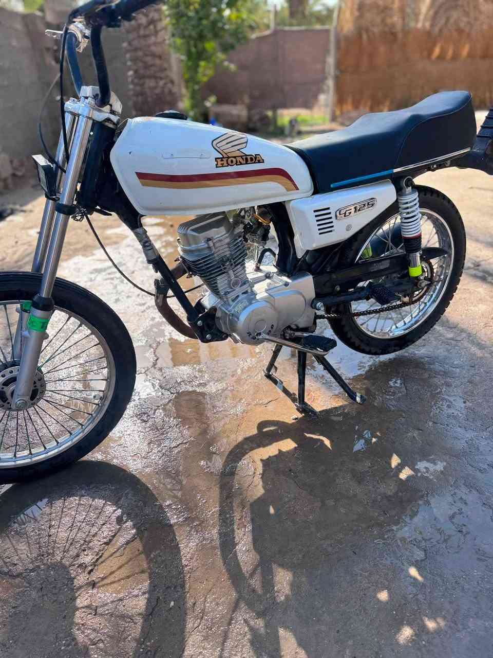 بابل نخيله الغربيه
دراجة للبيع 

 نامه شلامجة اوراق اصولي

  

شوفت عينكم نظيفه 

موديل 2022 

مفتوحه بس كور مبدل 

السعر 500  الف وبيها مجال 

 للأستفسار  

***********
