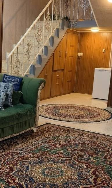 السلام عليكم بيت بلفرات طابو صرف قرب الزيوت الالمانيه 200 متر طابقين
الأول مسلح 2غرف وصاله واستقبال وصحيات خارجيه وداخليه وطارمه الطابق الثاني شيلمان 3غرف وصاله وصحيات وبلكونه للاستفسار اكثر مراسله واتساب***********
