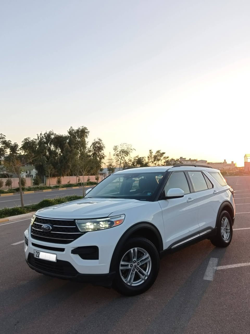 Ford explorer 2020 XLT
کوردی/ العربیة

4 بستون، سعة 2.3 ليتر توربو، بقوة 300 حصان وعزم دوران 420 نيوتن متر 🔥🔥🔥

العربية/
 

مواصفات XLT ✅

كاميرا خلفية ✅

نظام دفع رباعي مستمر AWD ✅

شاشة عرض ✅

تشغيل بصمة ✅

رادار خلفي ✅

رادار المري (النقطة العمياء) ✅

تسخين المري الجانبية ✅

مرآة وسطية معتمة للضوء (تعتيم تلقائي) ✅

تثبيت سرعة ✅

تدفئة المقاعد الأمامية ✅

مقعد السائق كهربائي ✅

مقاعد VIP ✅

تدفئة المقود (الستيرنج) ✅

تدفئة المقاعد الخلفية ✅

بصمة دخول على الأبواب الأربعة ✅

أضواء أمامي LED ✅

أضواء تلقائية (أوتو) ✅

أضواء خلفية LED ✅

حساسات خلفية ✅

نظام الفرملة التلقائية للطوارئ (مانع تصادم) ✅

7 أنظمة قيادة (مودات) ✅

زر التراكشن (مانع الانزلاق) ✅

نظام التشغيل والإيقاف التلقائي (Auto Start) ✅

نظام التوقف التلقائي (Auto Hold) ✅

فرامل يد كهربائية (بصمة) ✅

مقعد الراكب كهربائي ✅

ماسحات مطر أوتوماتيكية (حساس المطر) ✅

كود فتح الأبواب ✅

أبل كاربلاي (Apple CarPlay) ✅

أندرويد أوتو (Android Auto) ✅

ماسحة خلفية أوتوماتيكية ✅

إضاءة داخلية ✅

ويل كور (جنوط) قياس 18 ✅

قير ماوس (فوليوم) ✅

تغيير المودات عن طريق الفوليوم ✅

7 مقاعد (7 نفرات) ✅

أضواء أوتوماتيكية تنخفض وترتفع تلقائياً ✅

قراءة درجة الحرارة الخارجية ✅

تكييف مركزي ✅

تكييف ثنائي المناطق (2 Zone) ✅
والعديد من المواصفات الأخرى .....

المسافة المقطوعة: 93 ألف كم
الصبغ: قطعتين صبغ (الباب الخلفي + الجاملغ الخلفي جهة السائق)

للتواصل والاستفسار:
*********** (واتساب)
                      

السعر: 210 ورقة (21,000$) مع مجال بسيط ✅

 ٤بستۆن (2.3) تۆربۆ (300) هۆرس پاوەر (420) نیوتنمەتر 🔥🔥🔥 

کوردی/

مواسەفاتی XLT ✅
١- کامێرای دواوە ✅
٢- دەبڵ ئەکسل ✅
٣- شاشە ✅
٤- بەسمە ✅ 
٥- ڕاداری دواوە ✅ 
٦- ڕاداری ئاوێنە ✅ 
٧- ئاوێنە هیتەر ✅
٨- ئاوێنە ڕادار ✅
٩- ئاوێنە ی دژە فول✅
١٠- تەحدید سورعە ✅
١١- کووشن گەرم ✅
١٢- کوشن کارەبا ✅
١٣- کوشن VIP ✅
٤- سوکان هیتەر ✅ 
١٤- کوشنی دواوەی هیتەر ✅
١٥- هەر چوار دەرگاکە بەسمە ✅
١٦- لایت لید ✅
١٧- لایت ئۆتۆ ✅
١٨- لایتی دواوەی لید ✅
١٩- حاسەی دواوە ✅ 
٢٠- فریاکەوتن لەکاتی بڕێک کردن ✅
٢١-  ٧ مۆدی لێخوڕین 
٢٢- دوگمەی تراکشن ✅
٢٣- ئۆتۆ ستارت ✅
٢٤- ئۆتۆ هۆڵد ✅
٢٥- برێکی بەسمە ✅ 
٢٦- کوشنی سەکن کارەبا ✅
٢٧- مەسیحە ئۆتۆ ✅ 
٢٨- کۆدی دەرگا ✅ 
٢٩- ئەپڵ کارپلەی ✅
٣٠- ئەندرۆید ئەوتۆ ✅
٣١- ئاوێنەی ناوەڕاست ، دژەفوول ✅
٣٢- ماسیحەی دواوە ئۆتۆ ✅ 
٣٣- ڕوناکەرەوەی ژوور ✅
٣٤- ویلی قیاسی ١٨ ✅
٣٥- گێڕ ڤۆلیۆم ✅
٣٦- گۆڕینی مۆدەکان بە ڤۆلیۆم ✅
٣٧- ٧ نەفەری ✅
٣٨- لایت ئۆتۆ خۆی بەرز و نزم دەکات ✅ 
٣٩- خوێندنەوەی پلەی گەرمی دەرەوە✅
٤٠- تەبرید مەرکەزی ✅
٤١- تەبریدی ٢ زۆن ✅
٤٢- ئاوێنە هیتەر ✅ 
زۆر مواسەفاتی تر .....

٩٣ هەزار ڕۆشتووە , ٢ پارچەی بۆیاخە دەرگای دواوەی + چەمەلەغی دواوە لای سایەق 
ژمارەی پەیوەندی 
***********+وەتس ئەپ 
                                   ***********

نرخی ٢١٠گەڵا و مەجال✅
