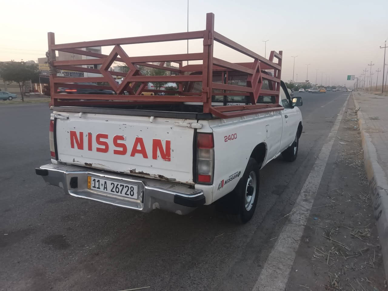 نيسان ٢٠٠٢ بؤفرؤشتن سةنةوي بةناو خؤمة شةرت تحويل وكالة سةيارةكة جايزةو زؤر باكة شةرت دعمو سبوغي نةبي جاملغو بؤنيت نةكراوةتةوة قيتاني بؤدي بلاد نةتةقيوة كيرو مكينةو ئكسلو شاسي بةشةرت تاية تازة تاخم بيش تازة تاخم دواي تازة جةمجةو ناوبؤدي تازة تةبريد لةكةل سويج كارةباي بةشةرت هةموي ئيشةكات سةيارةكة هي دةسي خؤمةو نمونةية  ***********  ***********
