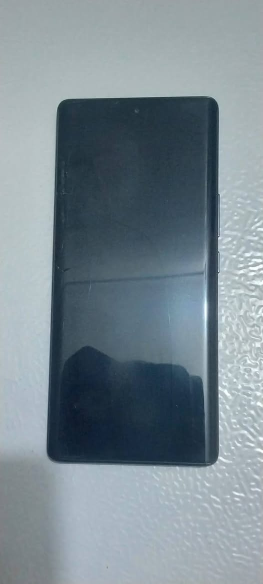 جهاز  Infinix NOTE 40 Pro
ملحقاته  كامله (شاحنه + الكرتون) ✅

بي طگه بسيطه ✅

ذاكرة 256 ✅

بطارية 5000 ✅

السعر 170✅

***********// واتساب✅
او بس  علق واني اطبلك خاص✅
