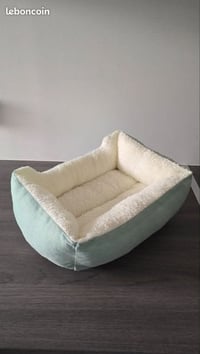 سرير حيوانات • فرو صناعي • قابل للغسل