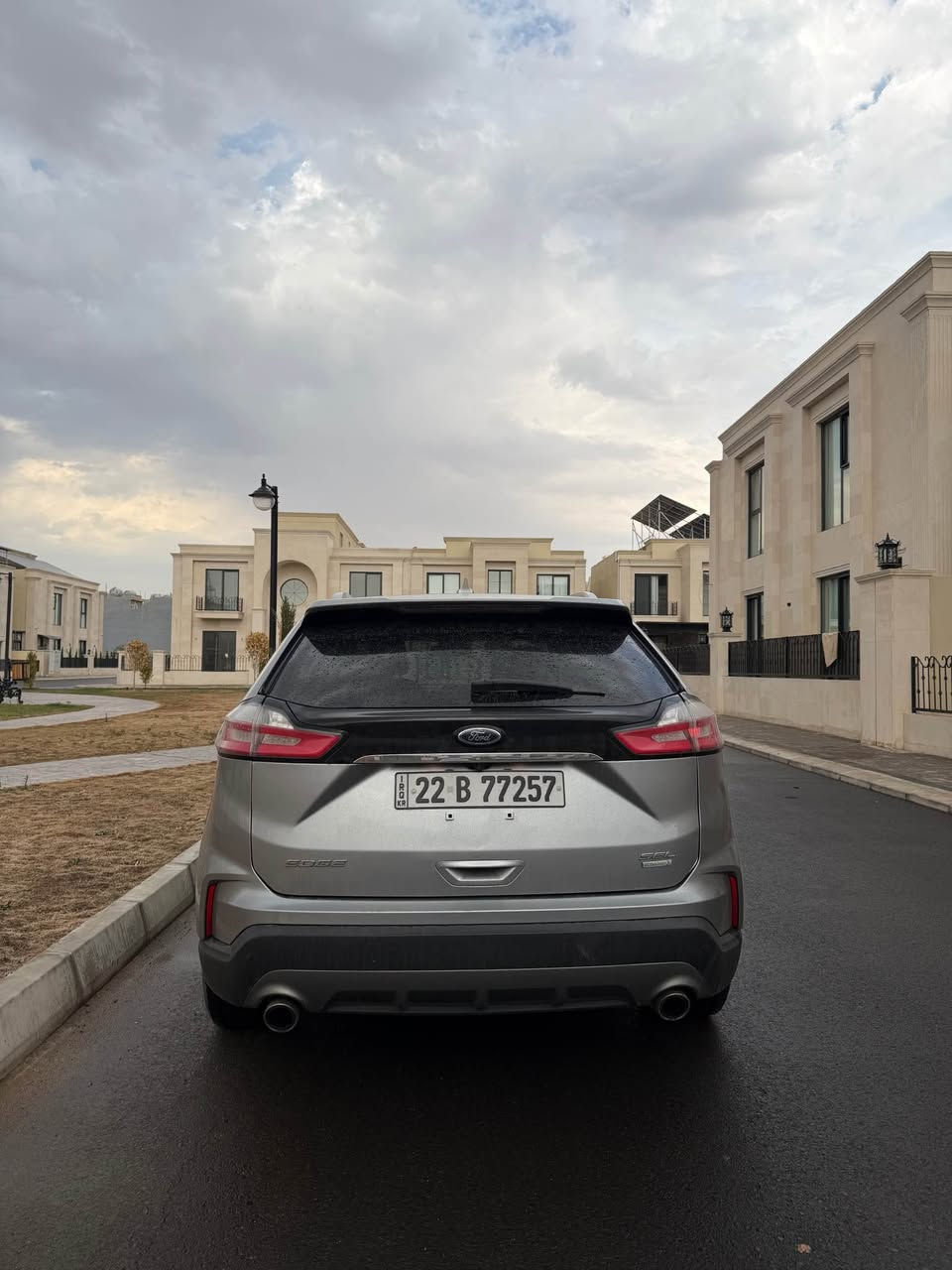 Ford edge 2020 SEL
***********
نرخ - 128$ 
فورد ئيدج مواصفات SEL موديل٢٠٢٠  
ماوەی رۆشتنەکەی ١٠٦ هەزار هەموو گيانی بە شەرت گێر و مەکينە کارەبایي زۆر پاك ماوەتەوە کوشين هيتەر و جلد گێچ ئەليکترۆنی شاشە گەورە گێر ماوس تەنها بۆنيت سبوغ ناوی نەگرتيە بە شەرت 
پەرەشوت بەس سوکان تەقيوە أربيل, العراق
