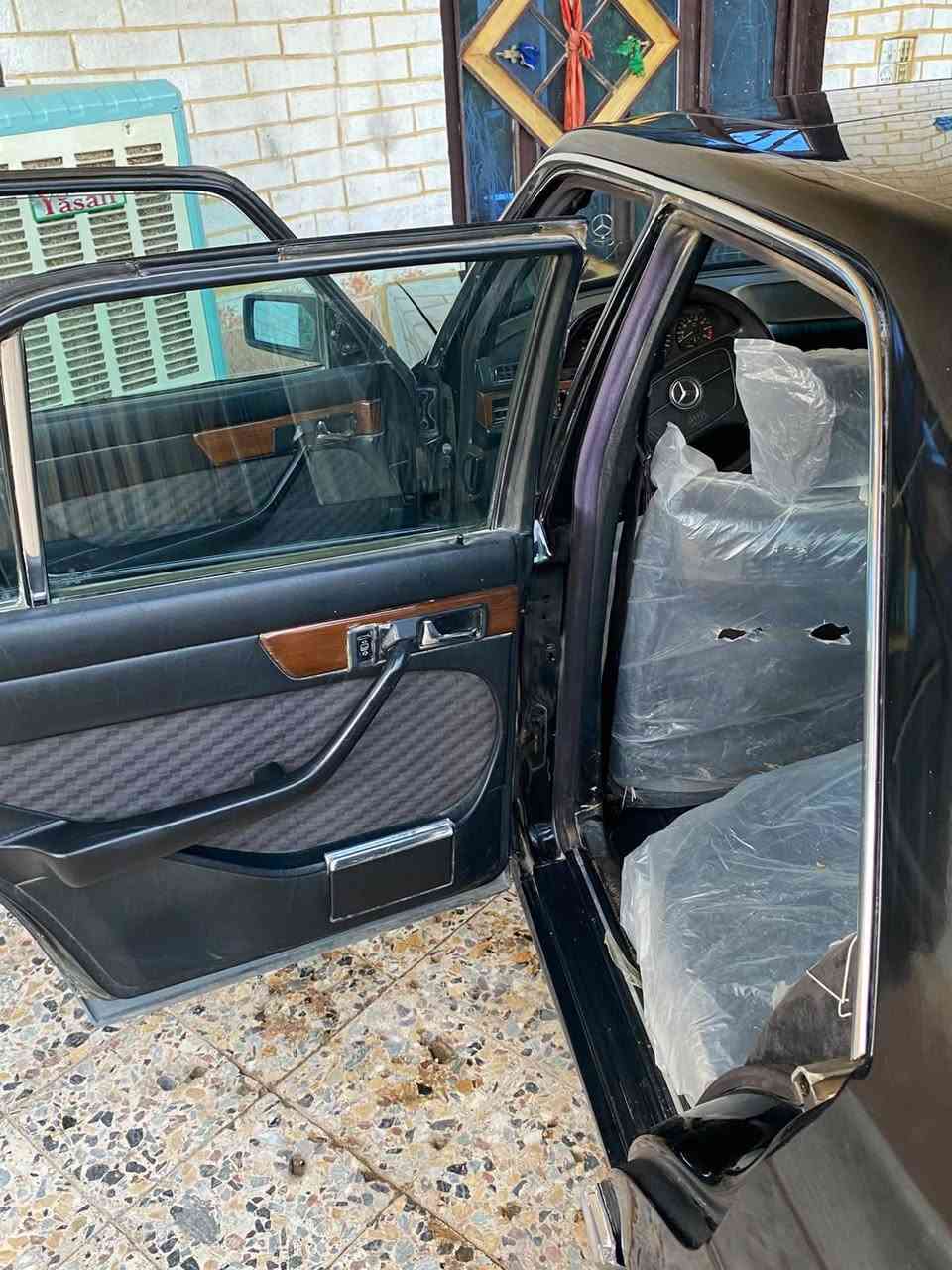 مارسدس رئاسي موديل ٩٠ بدون ضربه رقم بغداد تحويل صدر  كهربائيات جديد مكينه بيه بلاديه طافيه***********
