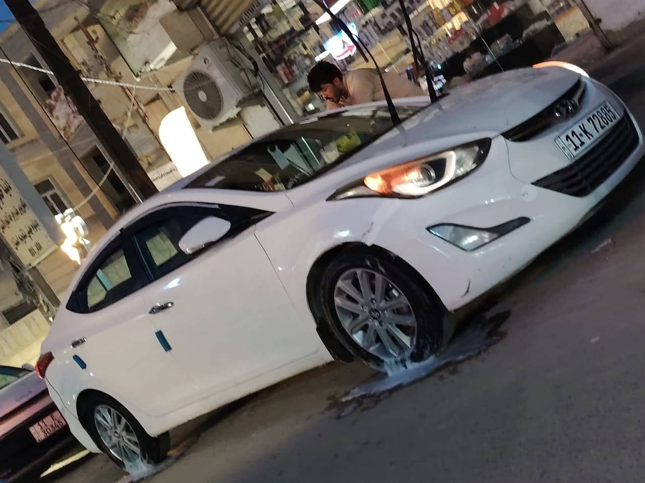 سلام عليكم النترة موديل 2016 خليجي بدون حادث فقط امبدل بنيت وبارد بل جاملغ فول مواصفات رقم *********** السعر 115 وبيهة مجال مكان بغداد
