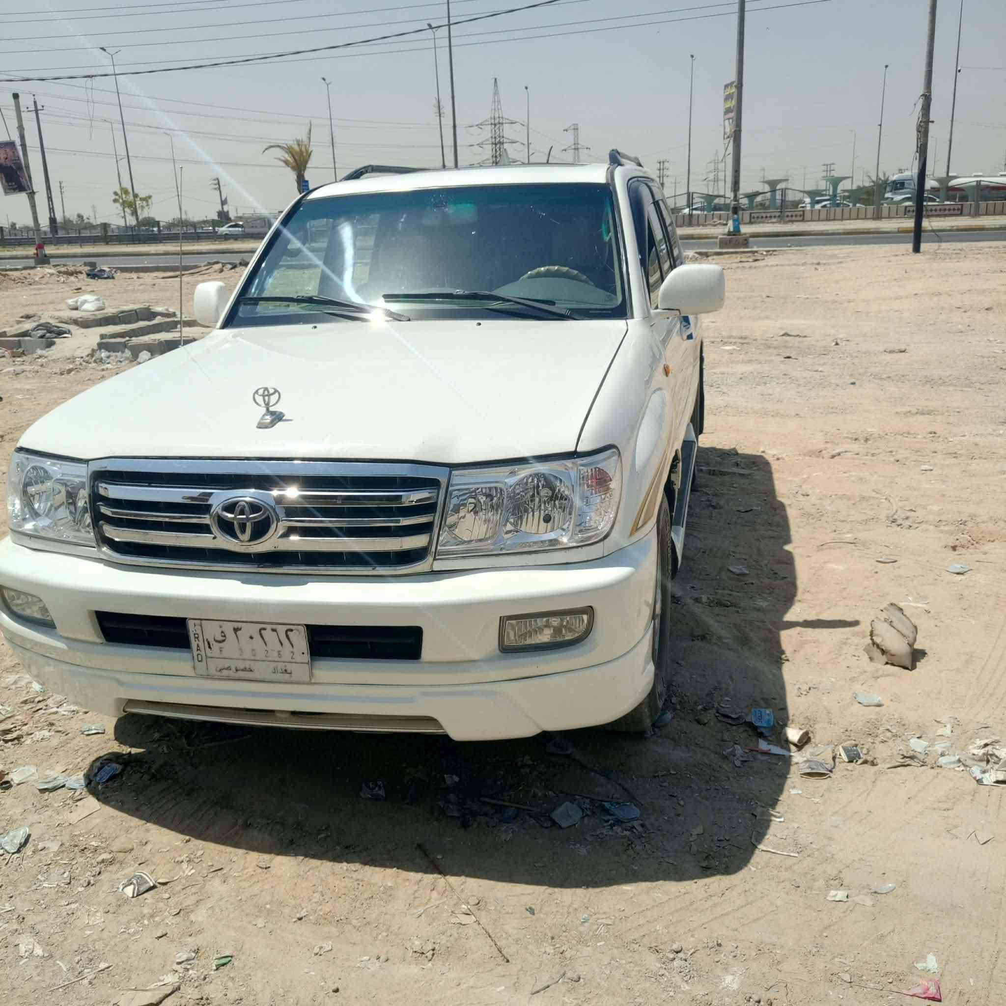 سياره لاندكروز 2004مكفوله فول مواصفات تبريد 3قطع لوكير شغال فتحه سقف تخم تاير جديد رقم بغداد مشروع وطني ستفسار عل رقم ***********
