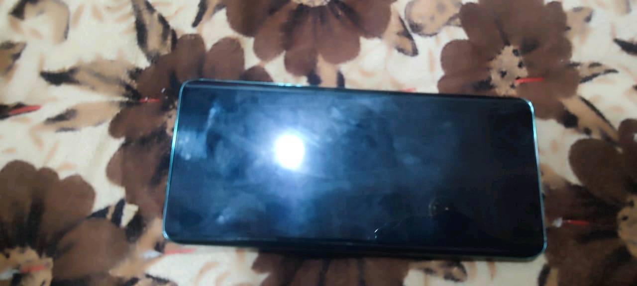 تلفون هونر x9b 5g ذاكره 256 تلفون نضيف كلش ومكفول مكاني نجف السعر 270) ***********