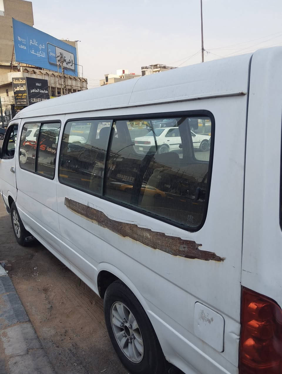 السلام عليكم H1للبيع السيارة مصفرة غرامات وهيئة وهزة جديدة باسمي بيها محرك ونجي الحديث تخم تاير صدر جديد كهربائيات شغالة كلها التبريد عاطل مكاني بغداد السعر٧٠زرقة وبيها مجال تعال شوفه بعينك وتدلل الاتصال ***********واتساب *********** اقرأ المنشور زين السيارة رقم بغداد انكليزي
