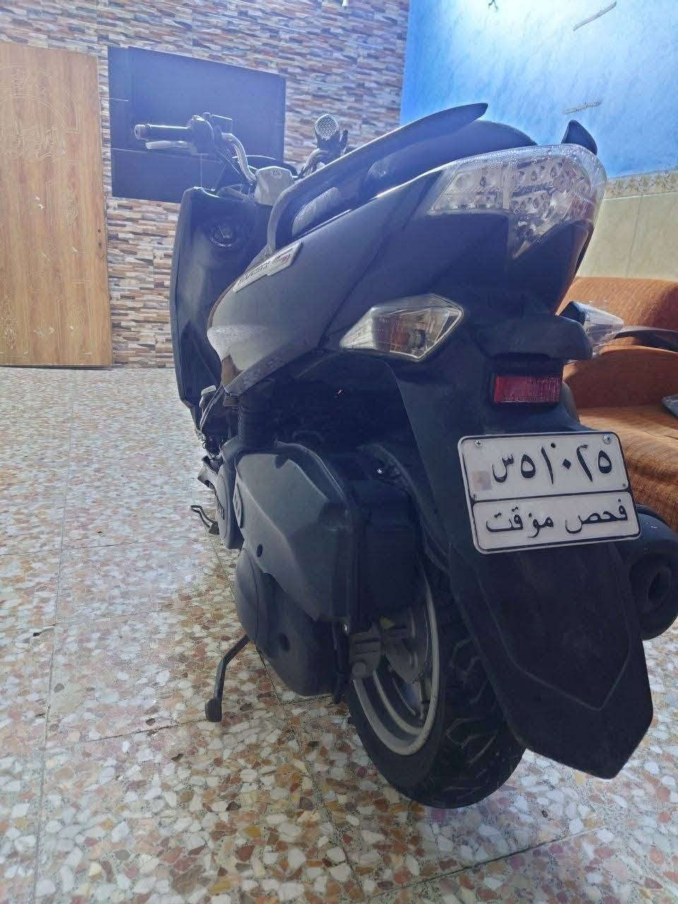 سلام عليكم دراجه للبيع كلهى شغاله شلعه ومعدل فول ما تنكض بل شارع مال زماط كلهى شغاله ما بيهى شي ما يشتغل بس نقصهى ترايش وبيهى صوت مال زنجبيل معه العلم ما مشتغل بيهى زيرفس مكاني بل مدينه الحبيبه يم وليد ابو الكص *********** السعر ٥٥٠ وبيعى مجال
