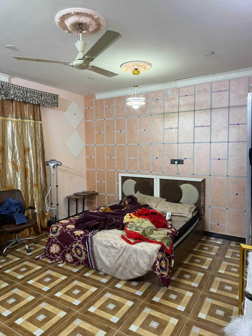 بيت مساحته 100متر ركن مربع طابقين بناء حديث في الحي الجامعي للاتصال *********** عمارة, ميسان
