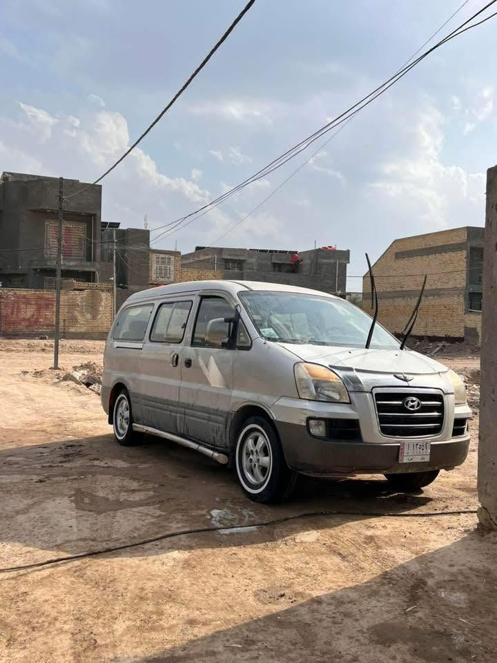 السلام عليـكم
ستاركس 2007 أصل للـبيع أو المـراوس 
مفتوح كيـر عادي رقم بابل بأسمي سنويـة لغاية الـ28 
محرك جديد قبل فتـره شديته جاهـزه من كلشي السياره بدون ضربه وصبغ باتري جديد دوشمـه ارضيه شواصي نظيفه تبريـد نقص بس غاز السياره ماداخله كراج مال بيت فقط عنوانها بابـل الحمـزه الغربي متواجـد ماسنجر 
***********

