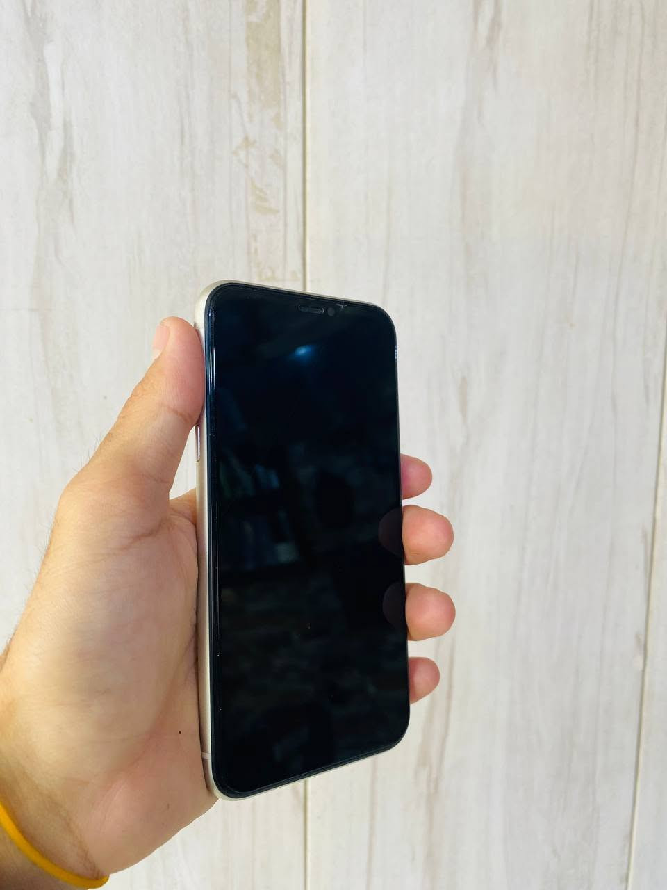 آيفون ١١ • ١٢٨ • بطارية ٩٢