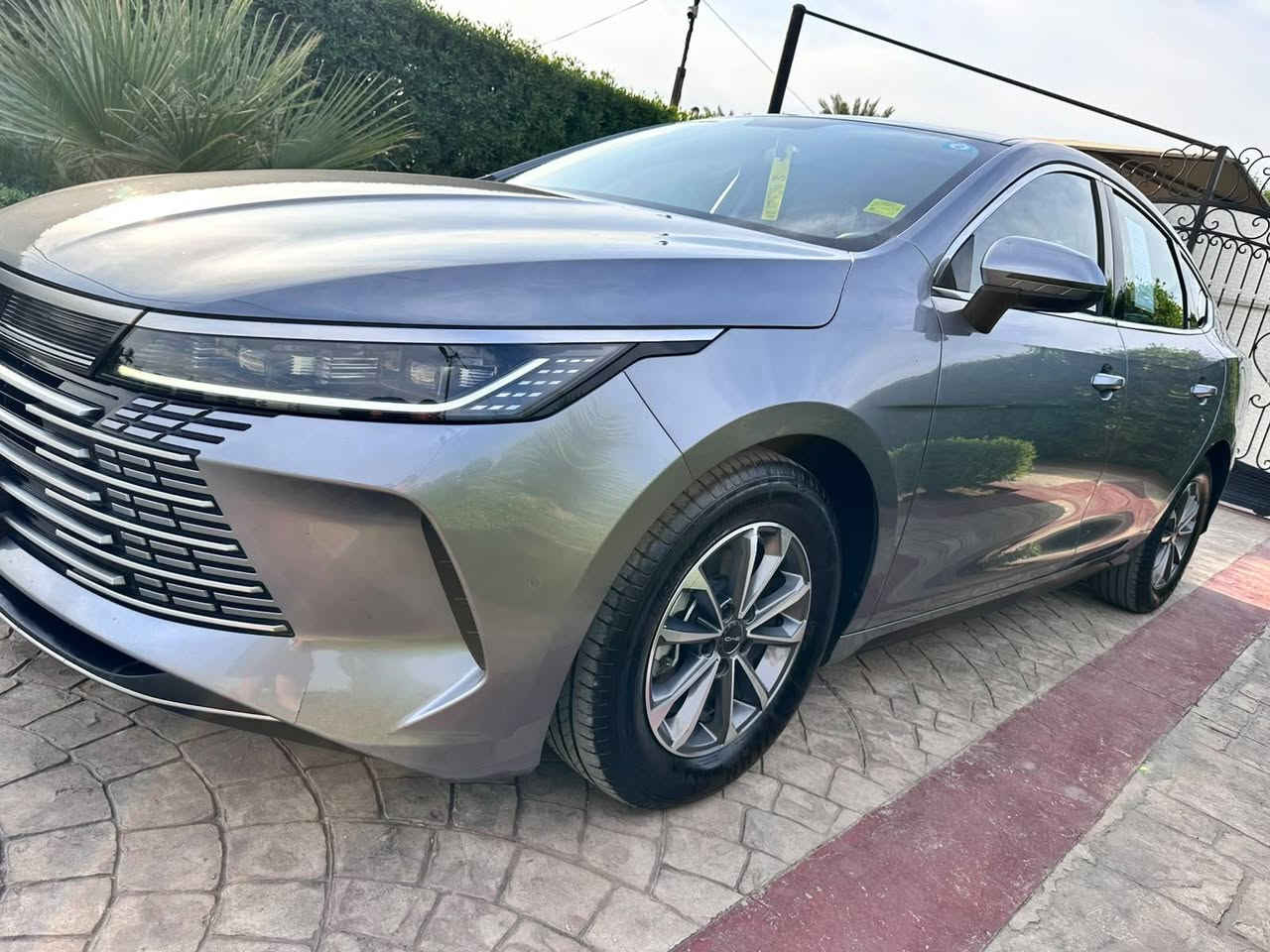 بي واي دي دستروير • ٢٠٢٥ • ٨٠٠٠ كم