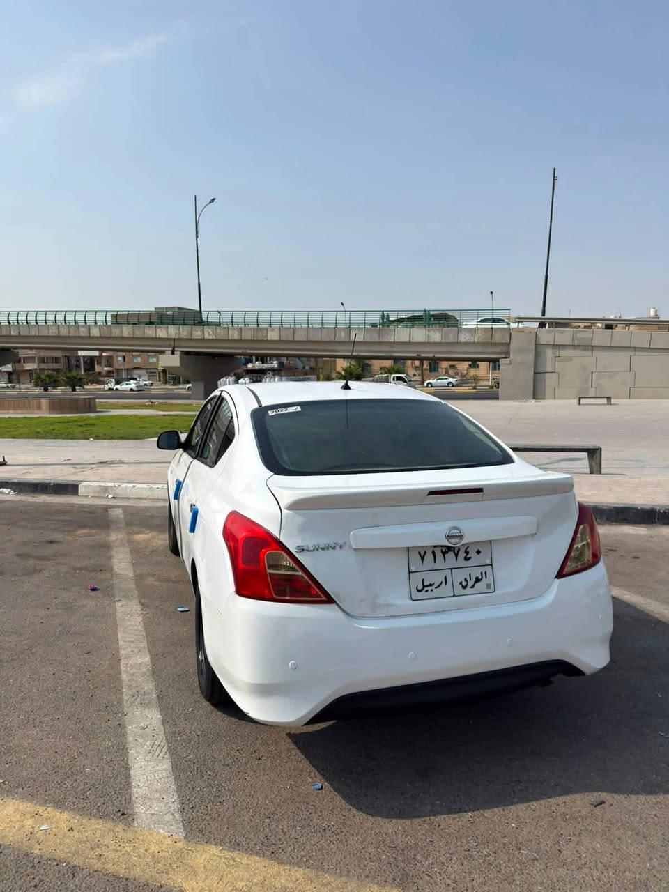 نيسان سني موديل 2022
رقم اربيل سنوية لغاية 2027 شهر الثالث
بيه جاملغ امبدل الگدام و٤ اماكن باردات مثل ماموضح بالفحص 
ماشيه 77 الف 
سياره حلوه مال بيت مو تكسي
مدوشمه الارضيه جلد
سماعات اضافيه 2 وره
حداده جاهزه 
طخم تاير نظيف 
كير مكينه كفاله
تبريد ثلج 
بأسم شركة دلير خسرو سمايل
ورقمهم موجود وكاله تجديد تحويل
للتواصل :  ***********
