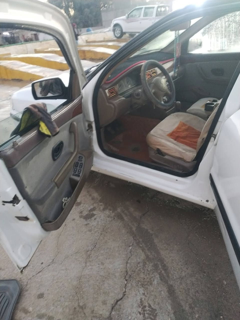 سمند ٢٠١٠ • مكينه وكير زين • تحتاج حداديه